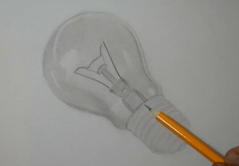 Как нарисовать лампочку карандашом поэтапно