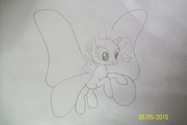 Как нарисовать пони Рарити с крыльями